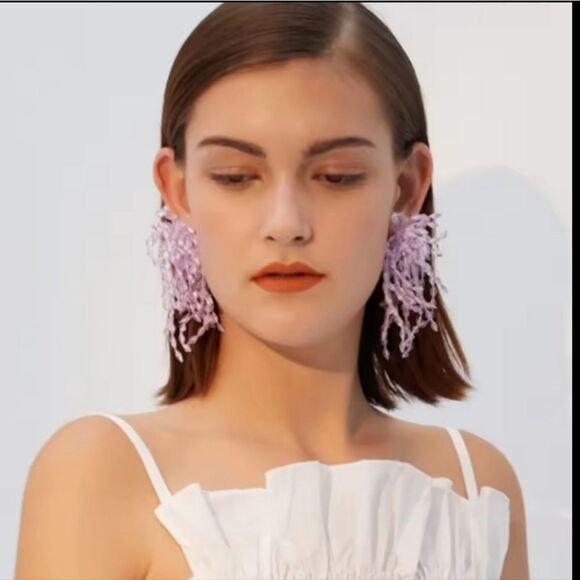 New ANTHRO Lavender beaded Waterfall fringe tassel drop earrings - Picture 9 of 11